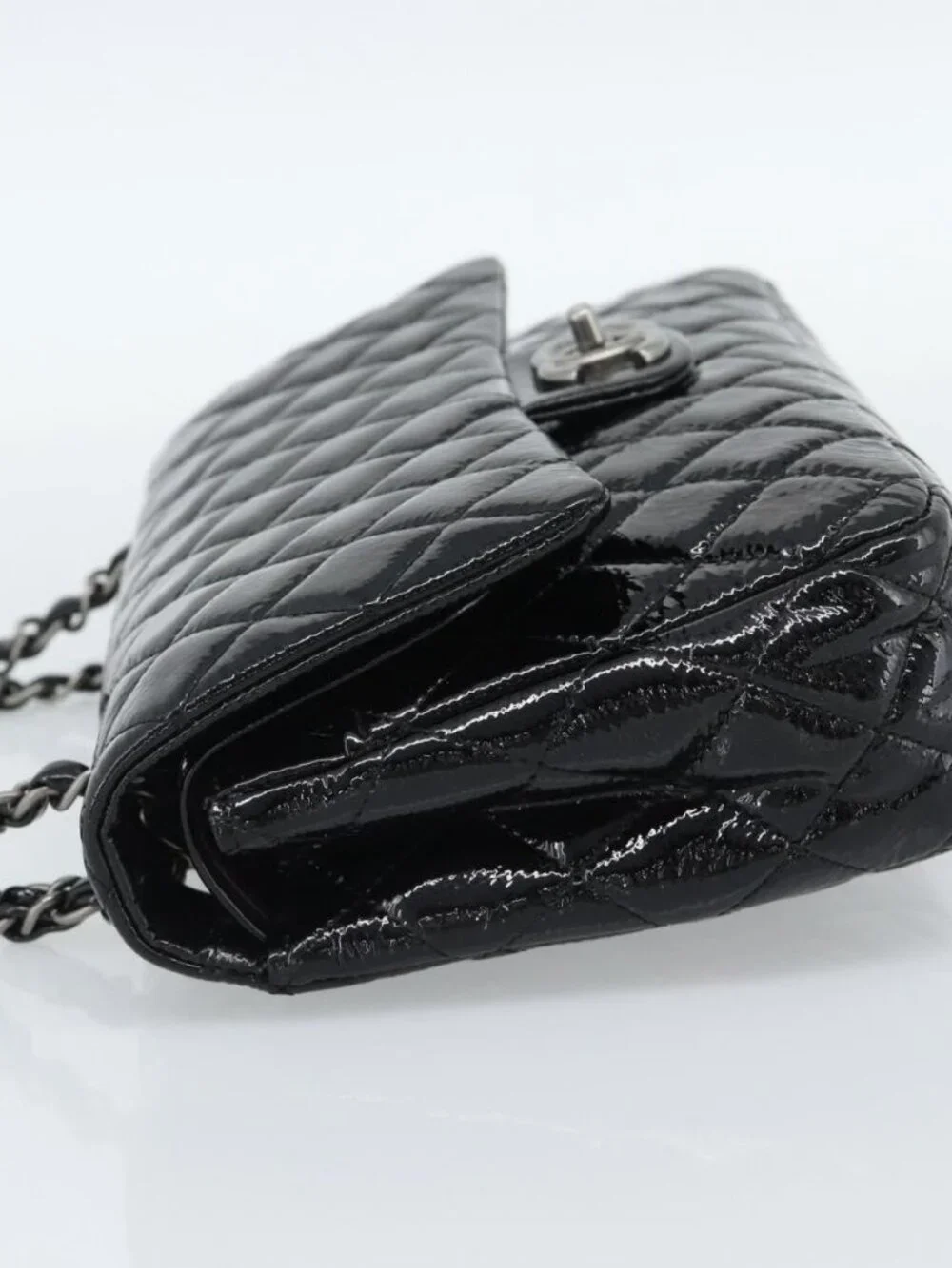 CHANEL Matelasse 25 Chain Bag Patent leather Black Silver CC Auth 189112SM